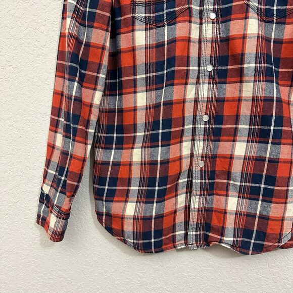 HOWE L/S Plaid Pearl Snap Western Shirt w 2-Pockets in Multicolor - Picture 3 of 9